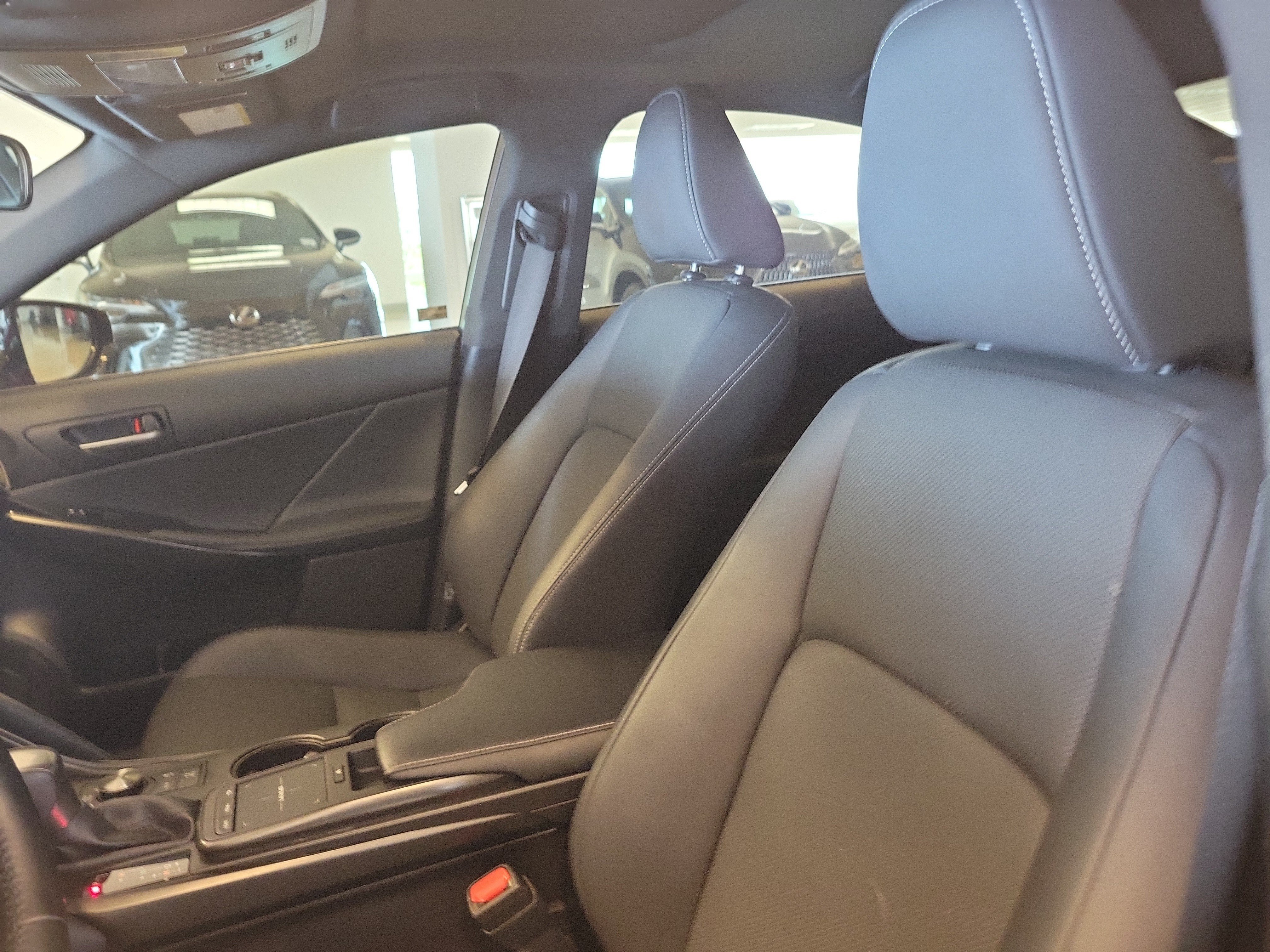 Used 2024 Lexus IS 350 F Sport RWD image 21