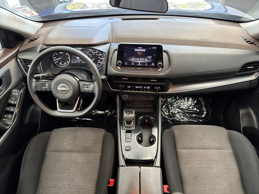 Used 2023 Nissan Rogue SV image 12