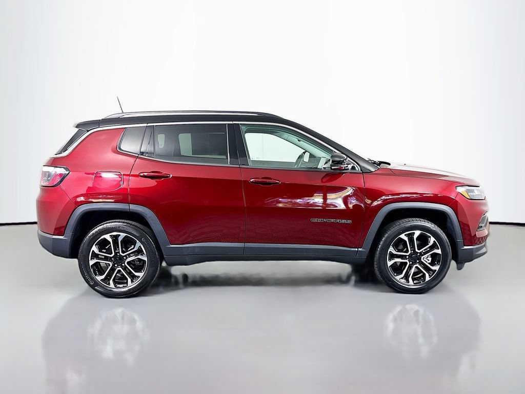 Used 2022 Jeep Compass Limited AWD/4WD image 8