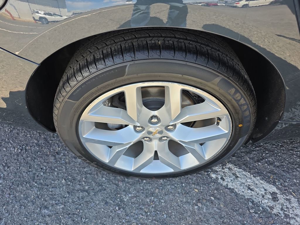 Used 2018 Chevrolet Impala Premier FWD image 37