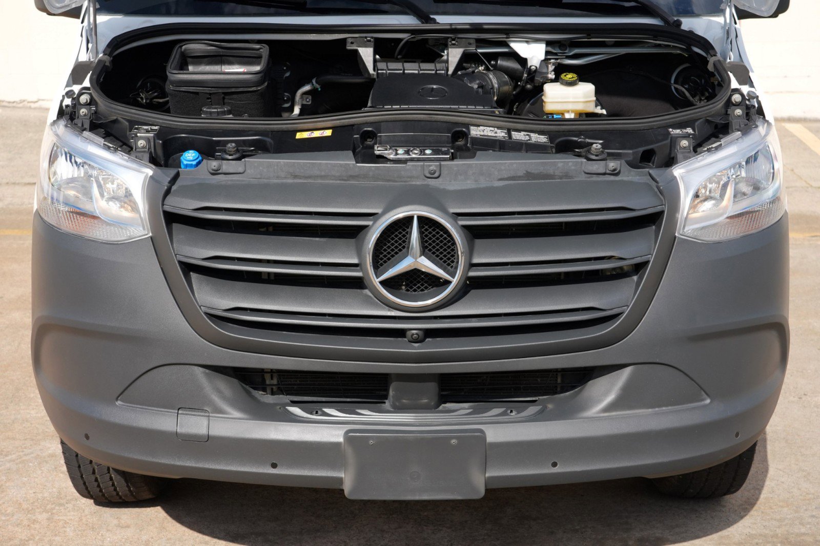 Used 2023 Mercedes-Benz Sprinter 2500 image 8