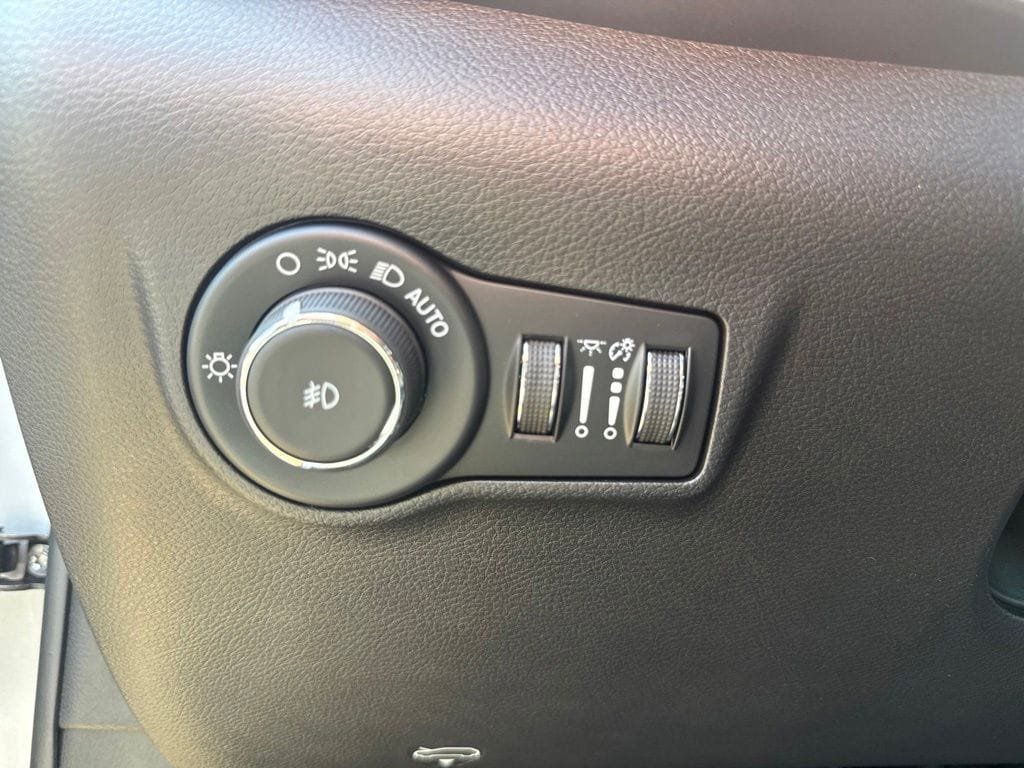 New 2026 Jeep Compass Limited AWD/4WD image 22