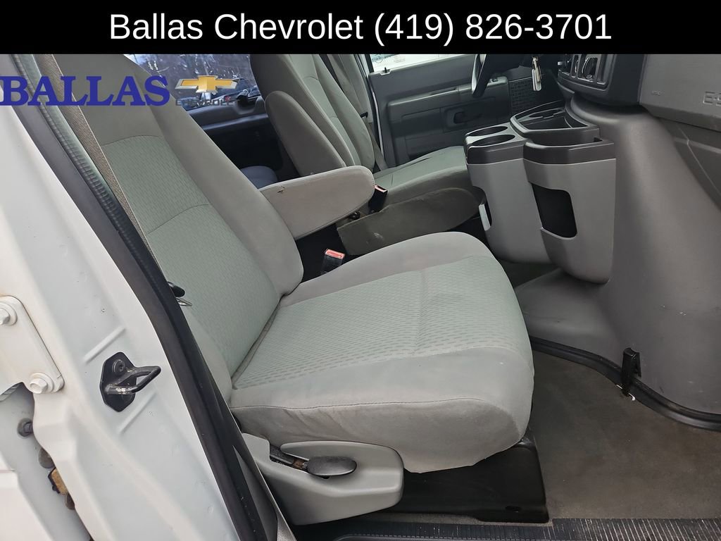 Used 2011 Ford E-350 and Econoline 350 XLT RWD image 26