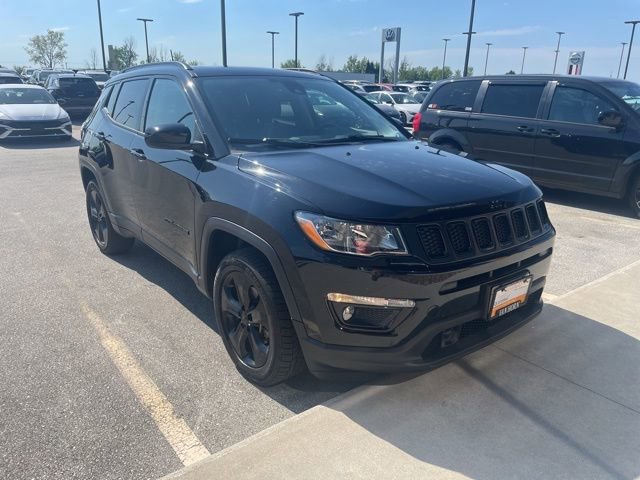 Used 2019 Jeep Compass Latitude AWD/4WD image 1