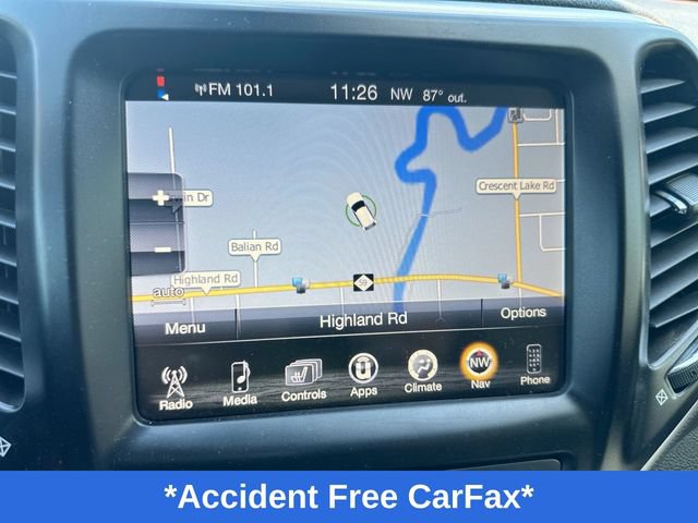 Used 2018 Jeep Cherokee Trailhawk w/ Cold Weather Group AWD/4WD image 7