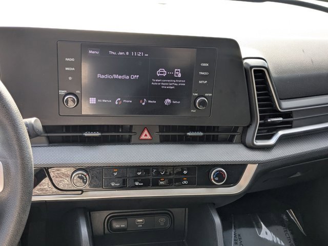 Used 2024 Kia Sportage LX image 17