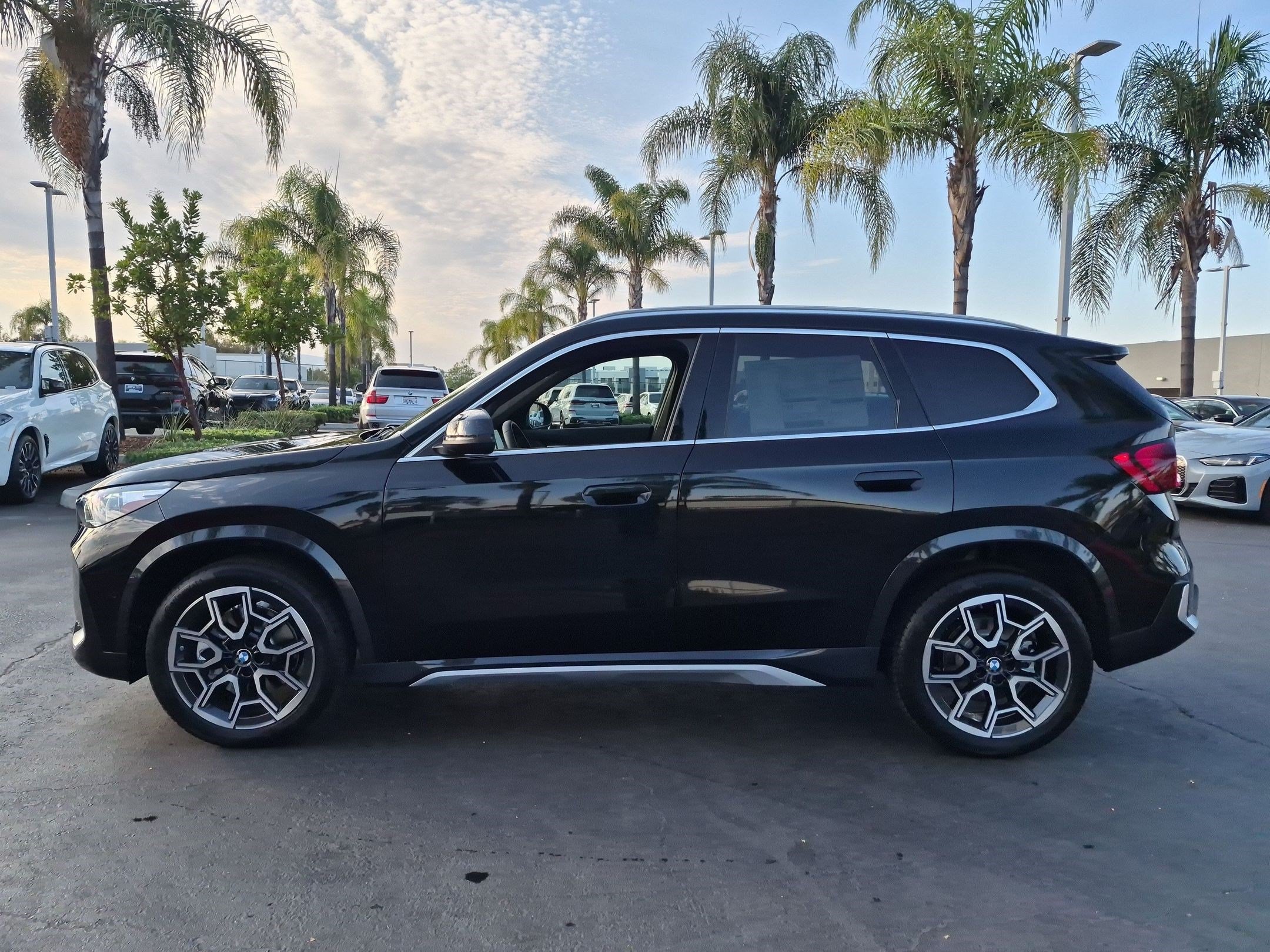New 2026 BMW X1 xDrive28i w/ Convenience Package AWD/4WD image 7