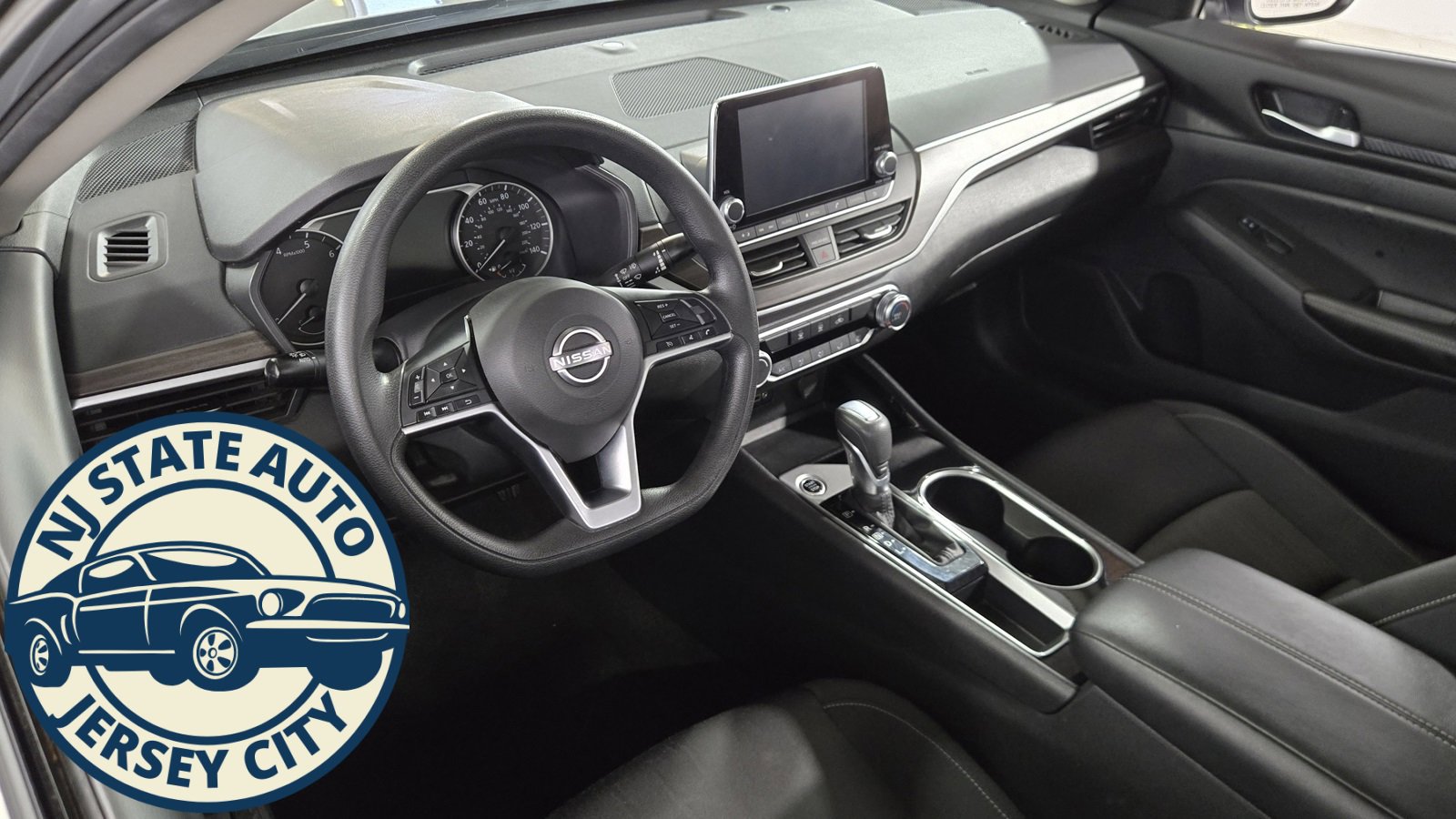 Used 2024 Nissan Altima 2.5 SV image 9