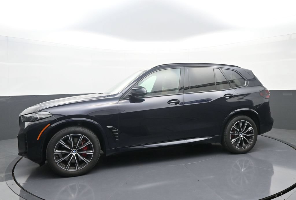 New 2026 BMW X5 xDrive40i w/ M Sport Package AWD/4WD image 4
