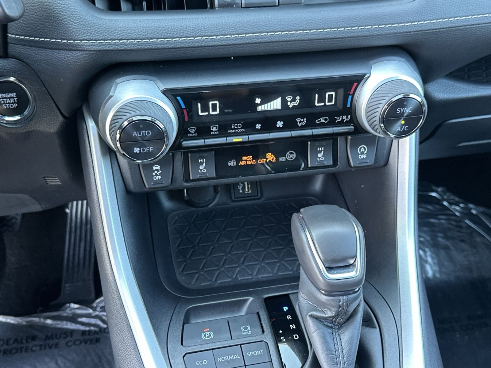 Used 2025 Toyota RAV4 XLE Premium w/ Weather Package AWD/4WD image 28