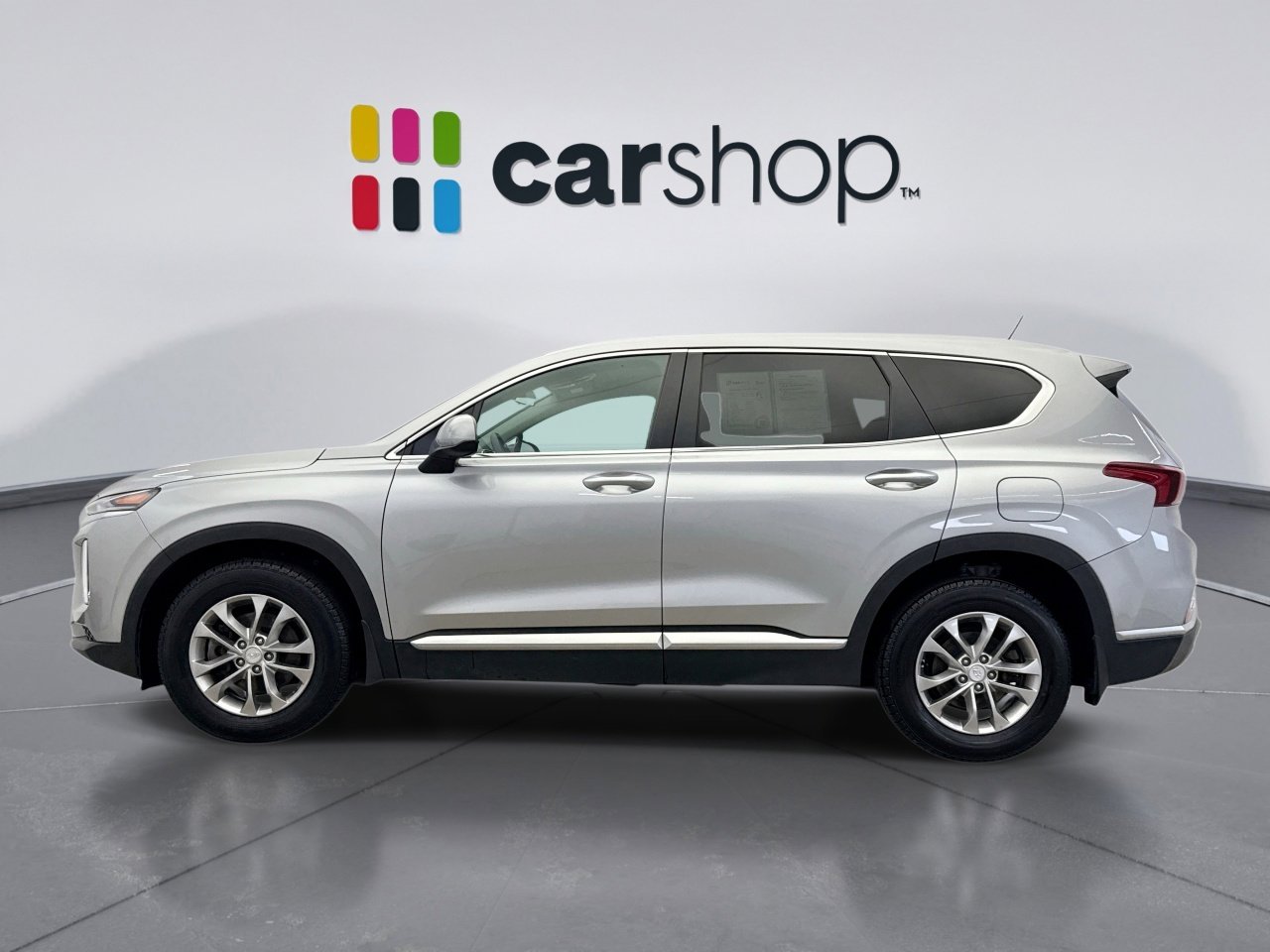 Used 2020 Hyundai Santa Fe SE image 2