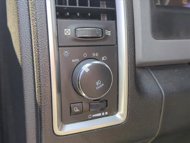 Used 2019 RAM 1500 Classic Warlock w/ Electronics Group image 9