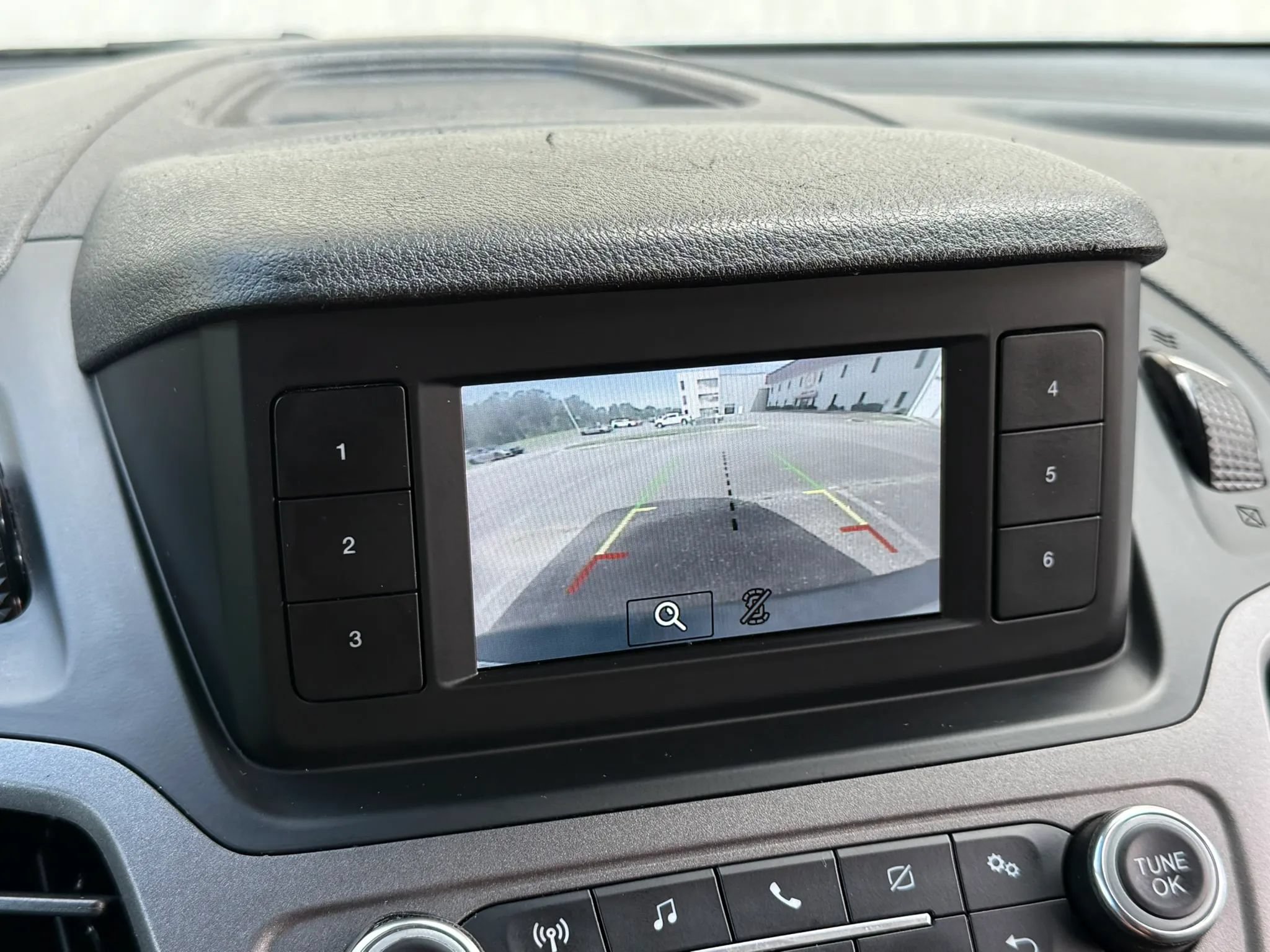 Used 2019 Ford Transit Connect XL FWD image 19