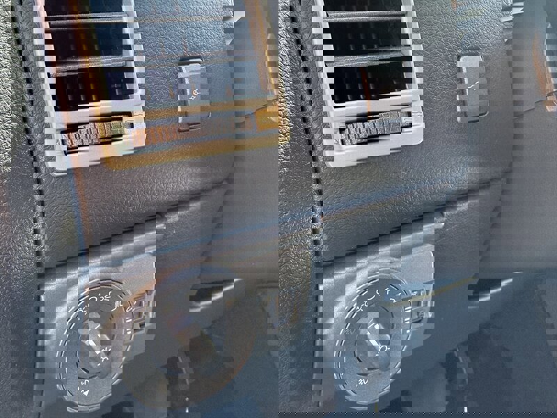 Used 2010 Lincoln MKX 2WD image 22