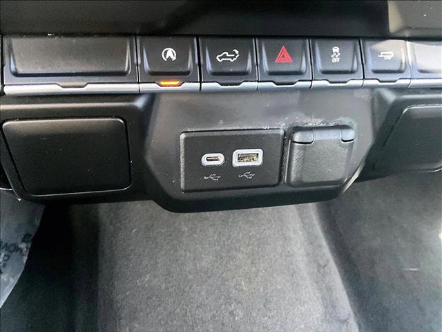 Certified 2022 Chevrolet Silverado 1500 Custom image 25