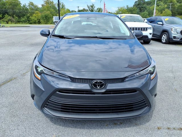 Used 2026 Toyota Corolla LE FWD image 2