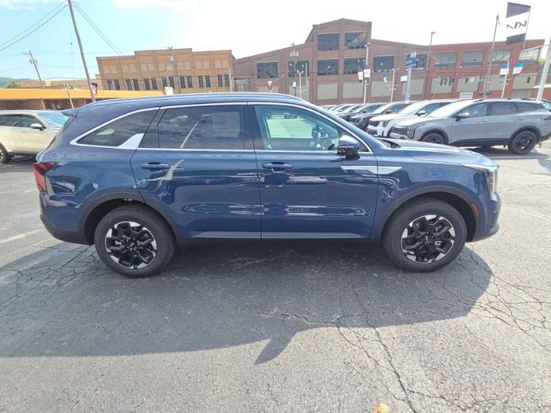 New 2026 Kia Sorento S AWD/4WD image 8