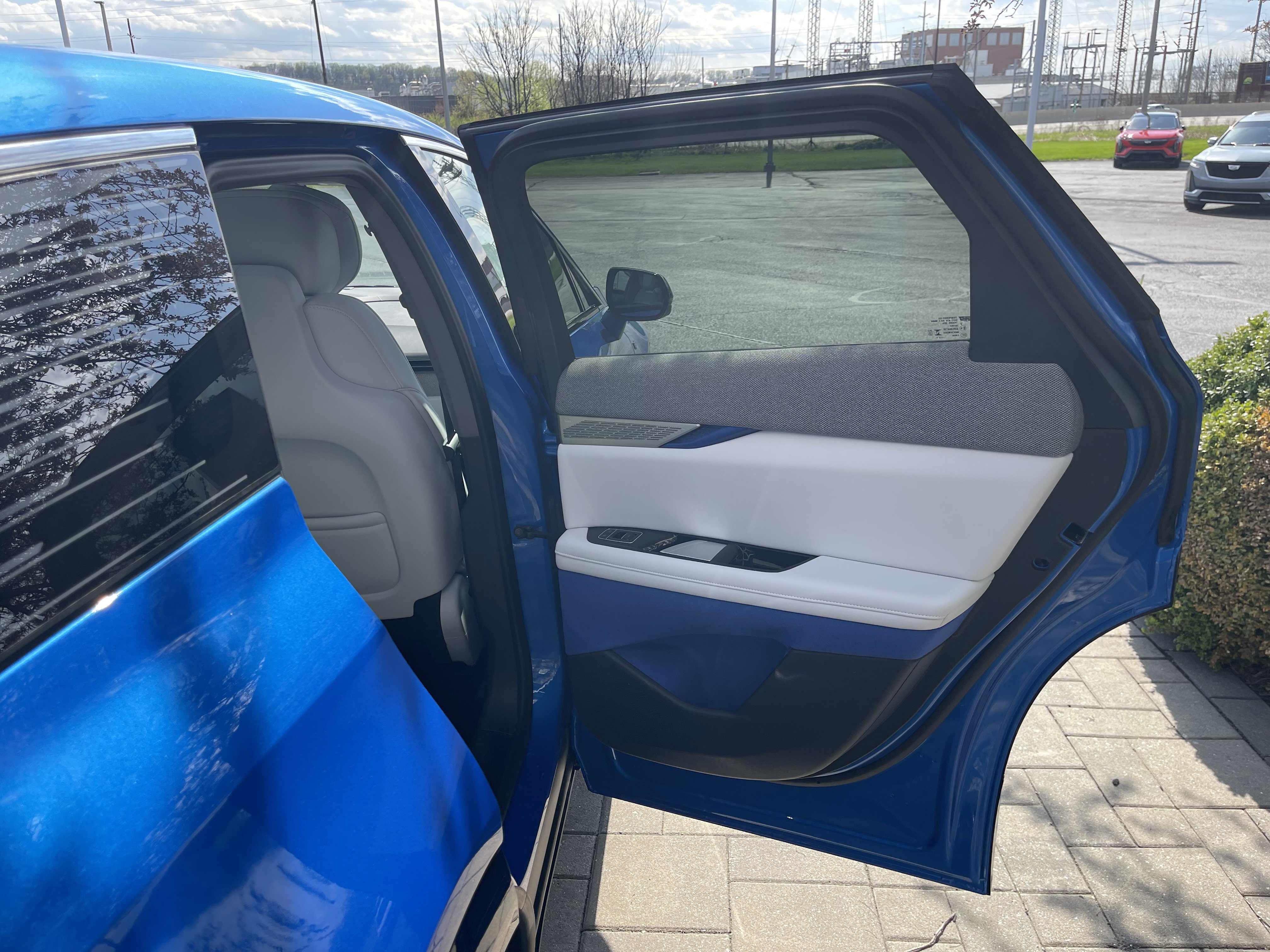 Used 2025 Cadillac Optiq Luxury 2 w/ LPO, Floor Liner Package image 22