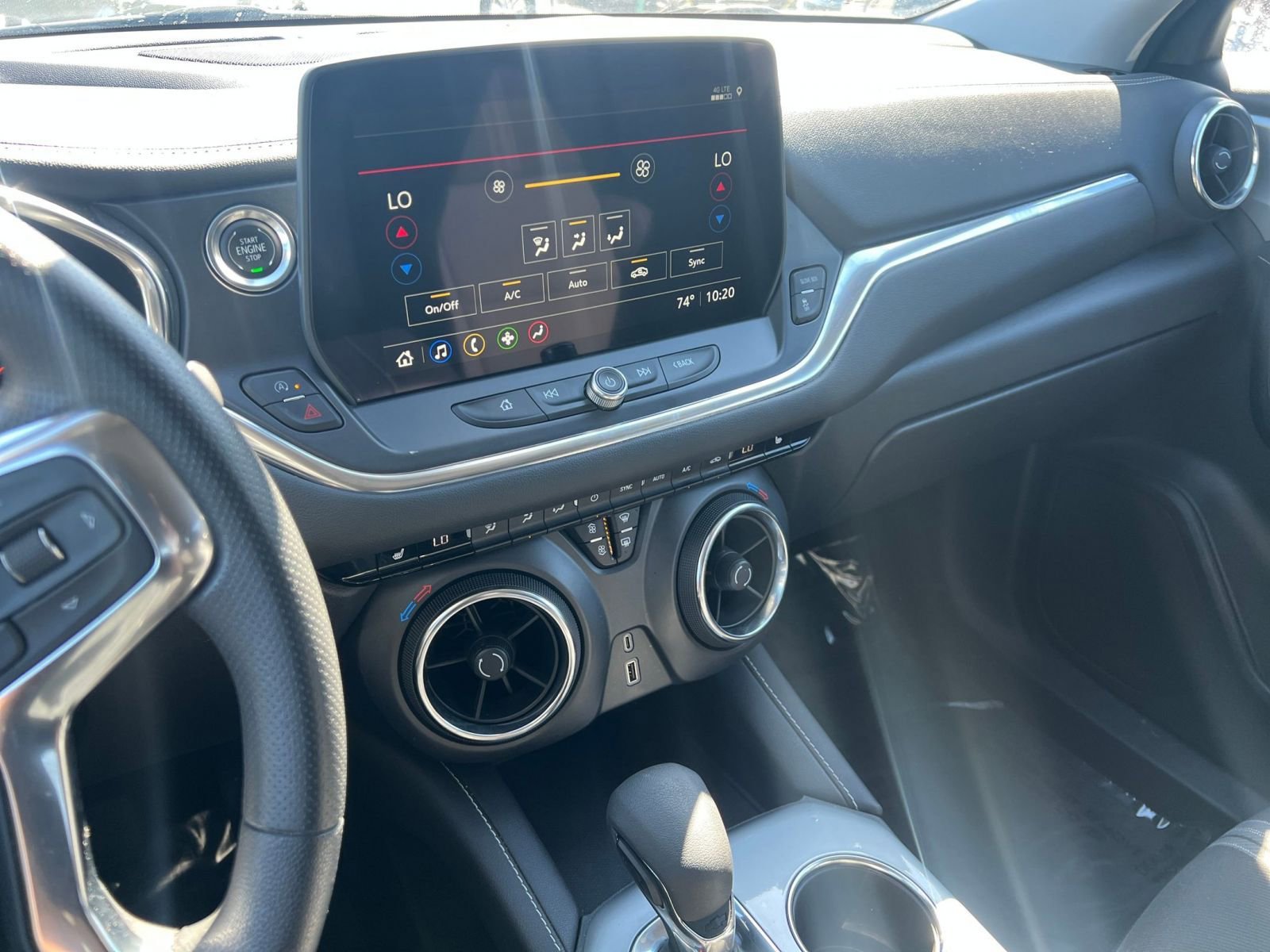 Used 2025 Chevrolet Blazer LT image 17