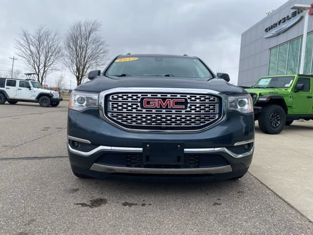 Used 2019 GMC Acadia Denali w/ Technology Package AWD/4WD image 2