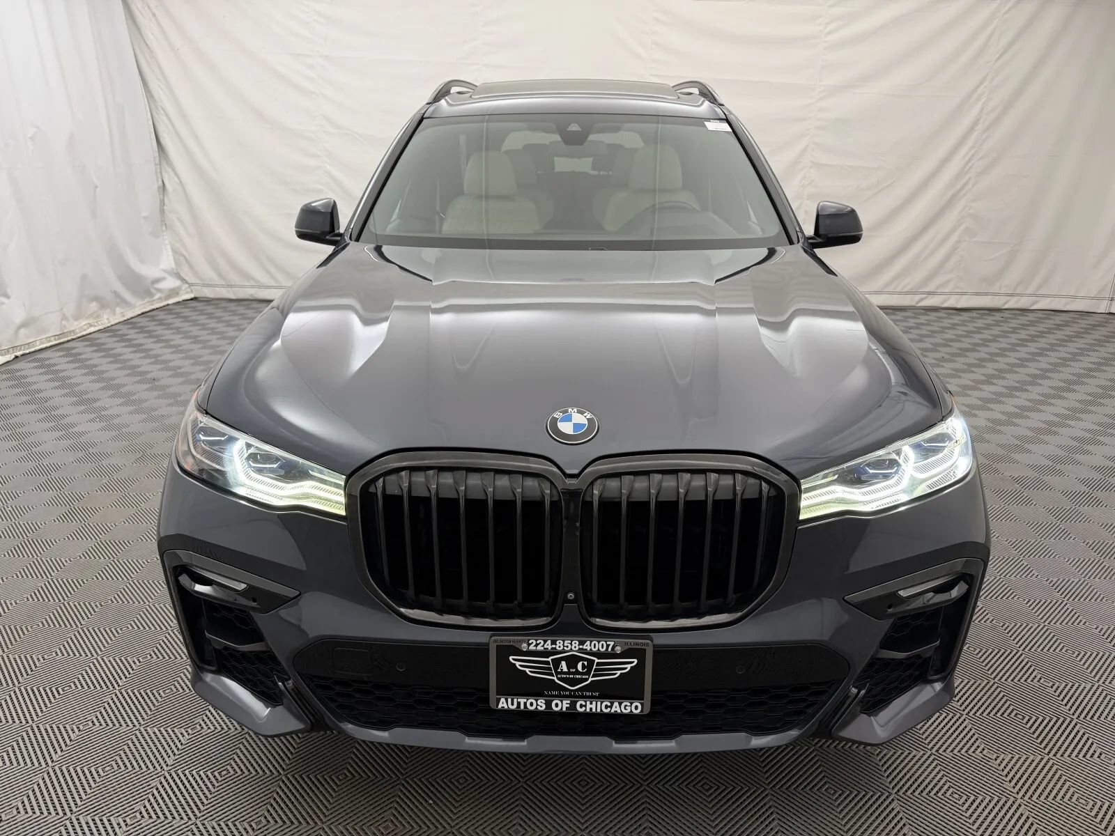 Used 2020 BMW X7 M50i w/ Executive Package AWD/4WD image 3