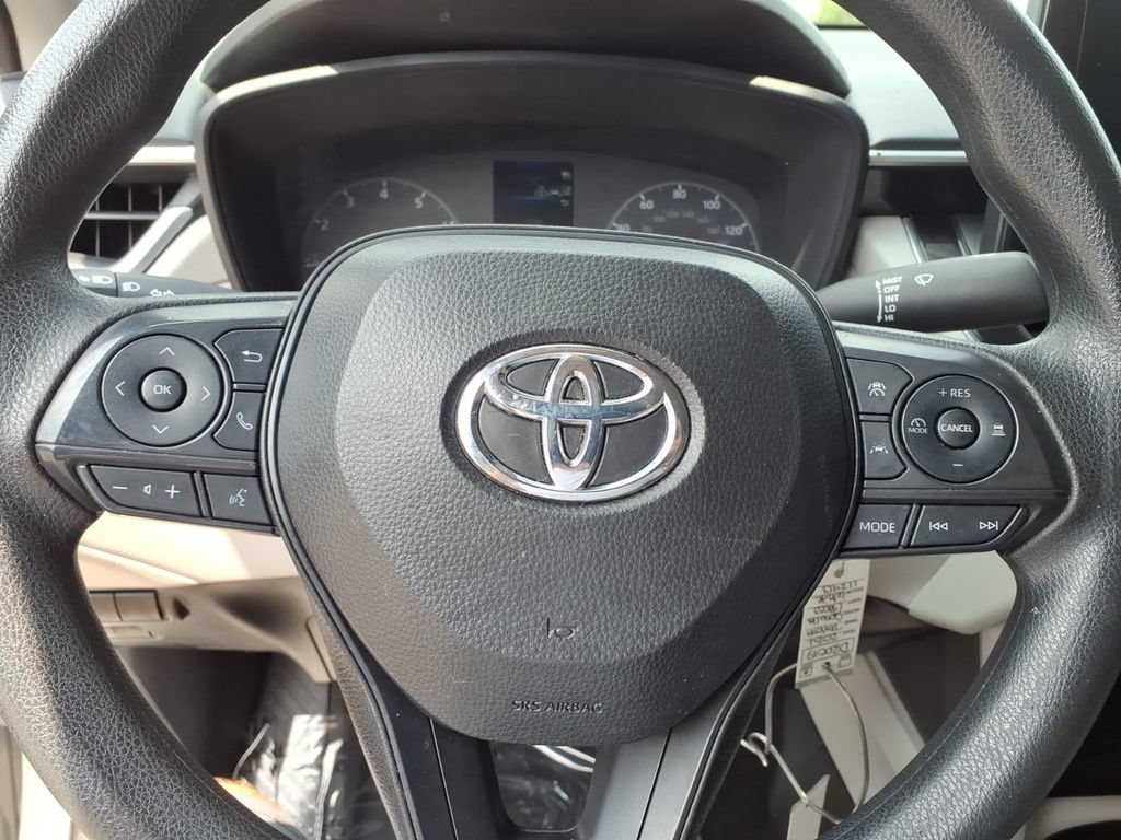 Used 2024 Toyota Corolla Cross L FWD image 7