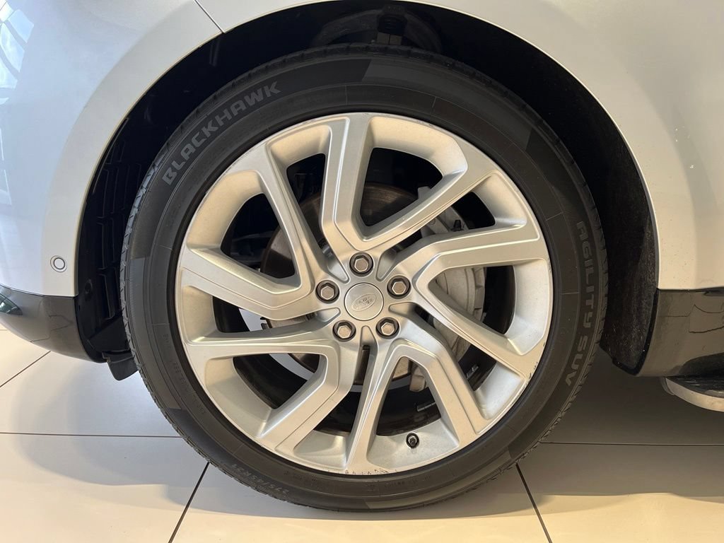 Used 2019 Land Rover Range Rover Sport HSE AWD/4WD image 16