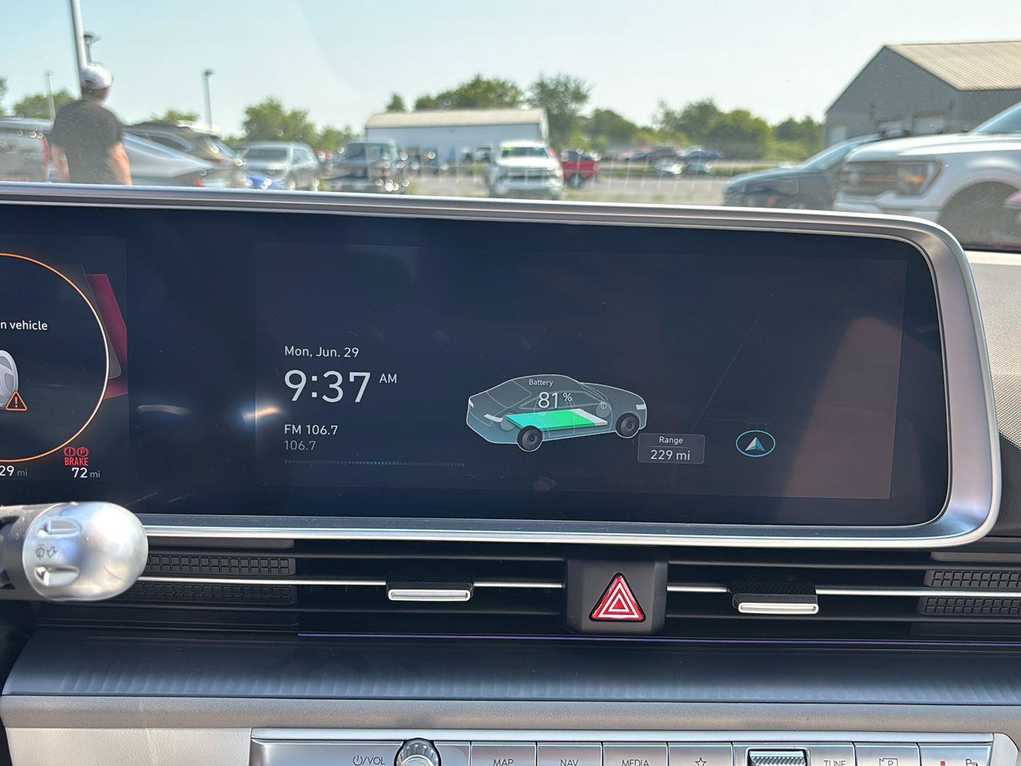 New 2024 Hyundai Ioniq 6 SEL AWD/4WD image 17