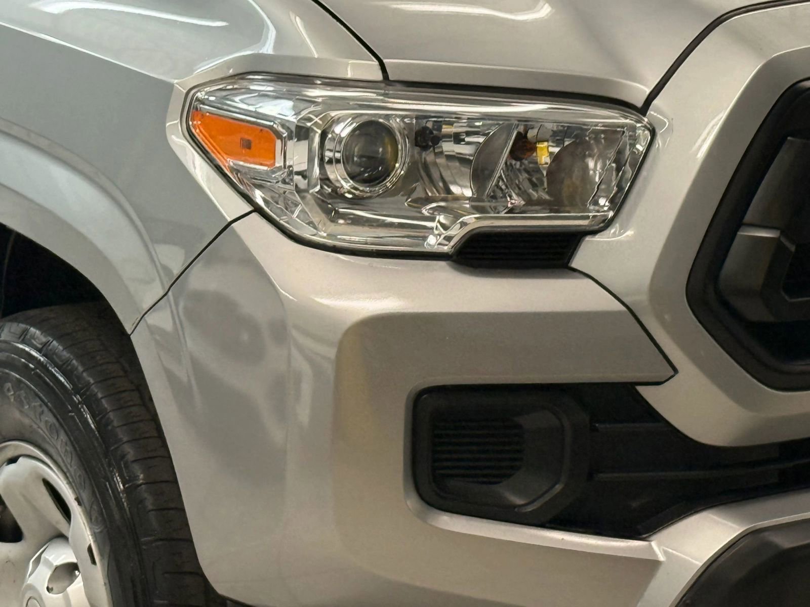 Used 2021 Toyota Tacoma SR RWD image 6