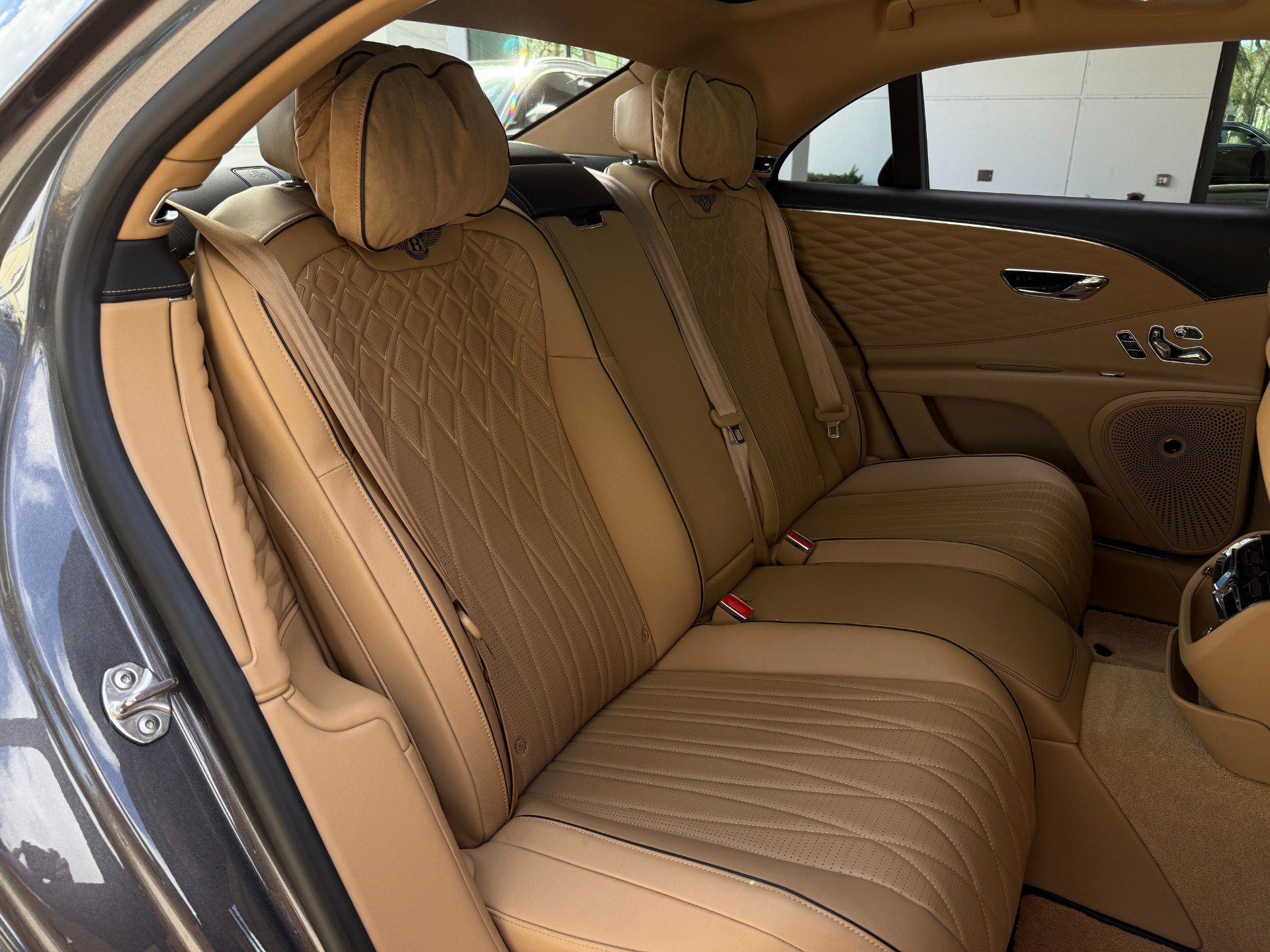 Used 2021 Bentley Flying Spur W12 AWD/4WD image 38