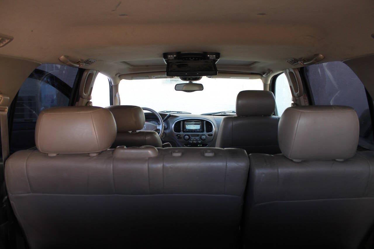 Used 2003 Toyota Sequoia Limited RWD image 30