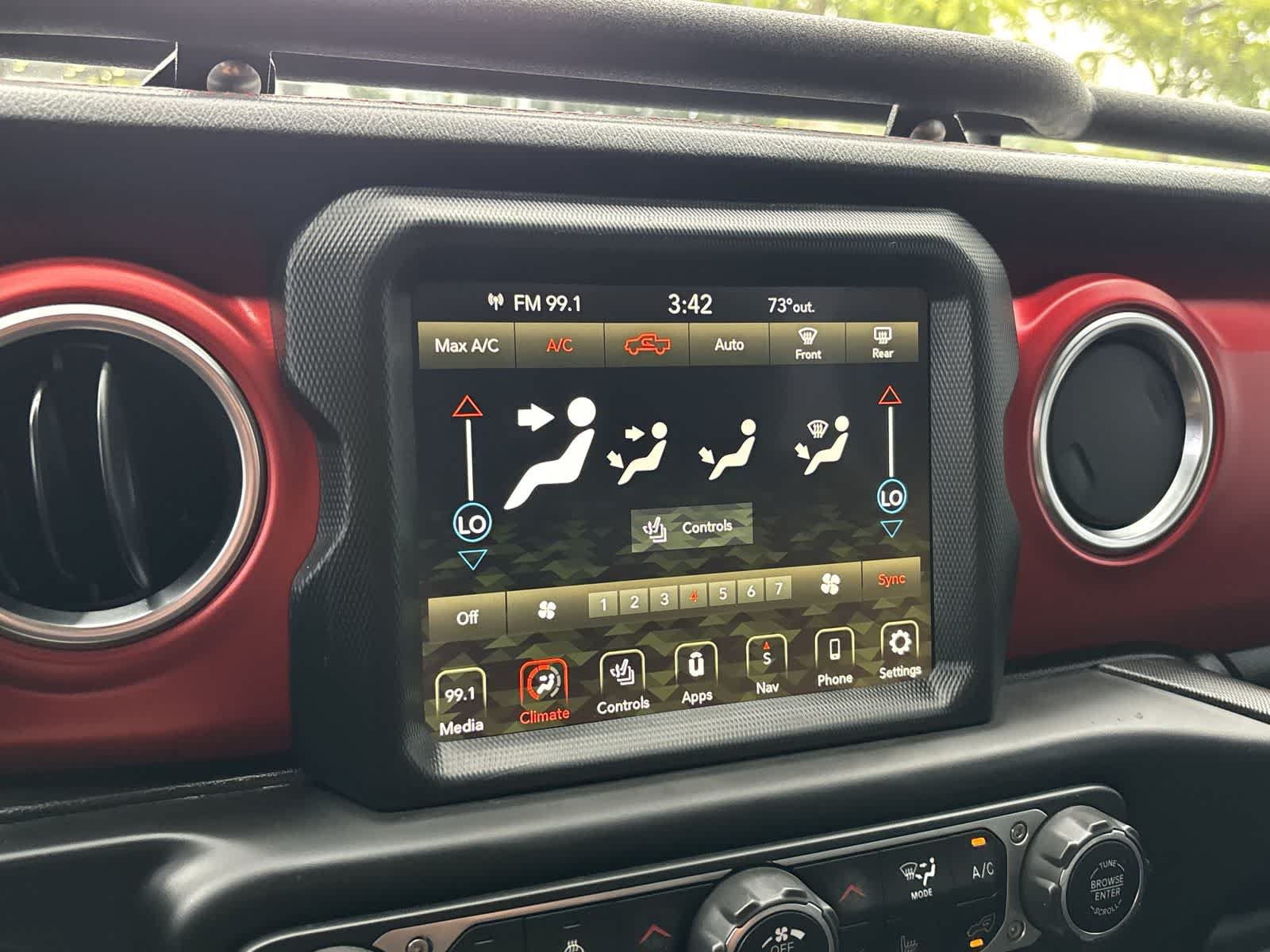Certified 2021 Jeep Gladiator Rubicon AWD/4WD image 15