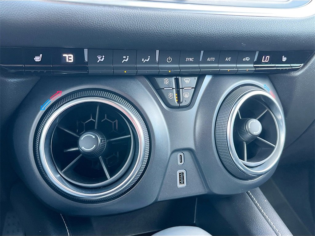 Used 2025 Chevrolet Blazer LT image 15