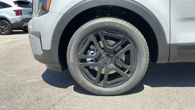 Certified 2025 Kia Telluride SX Prestige X-Line AWD/4WD image 11