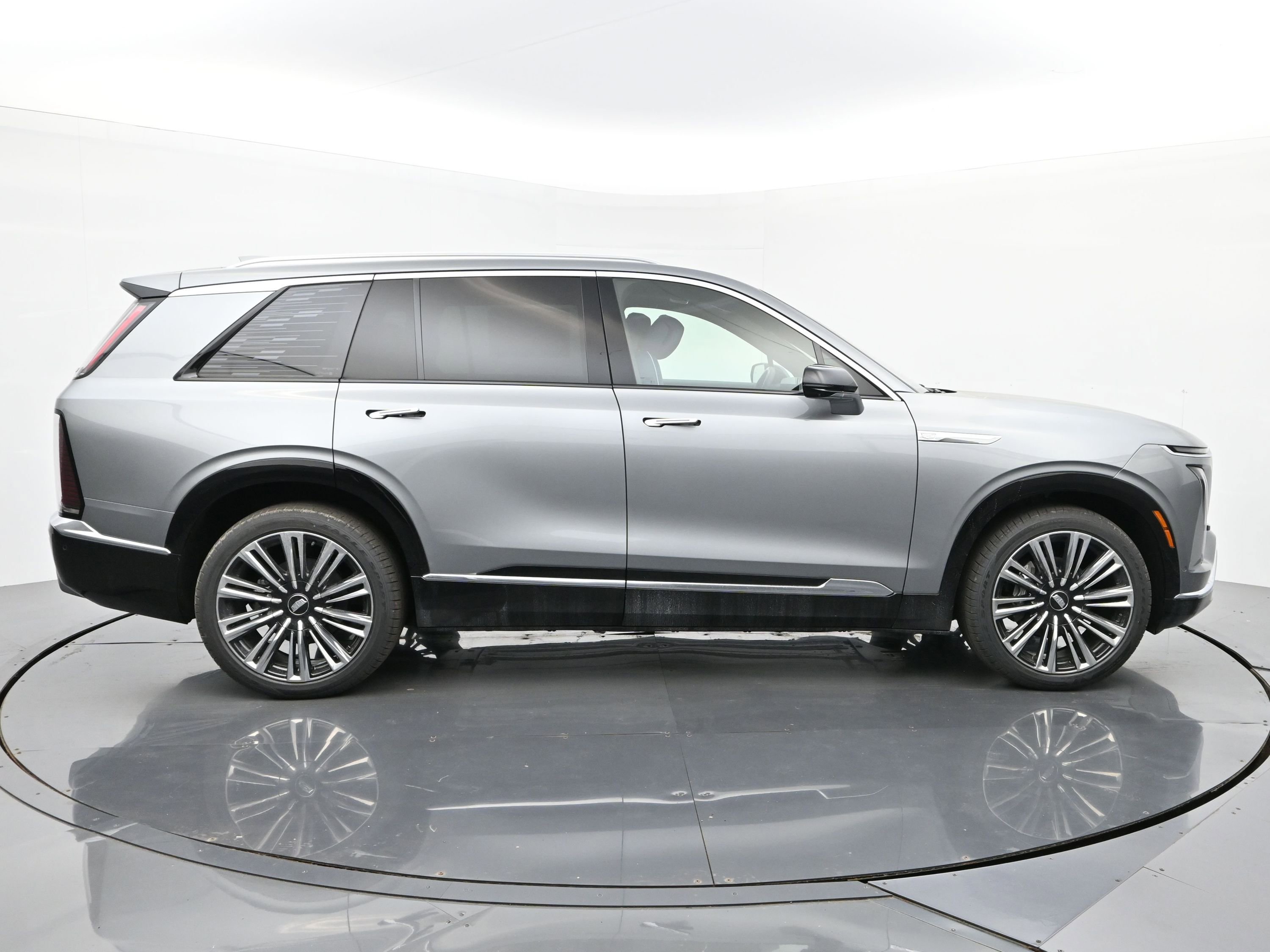 New 2026 Cadillac Vistiq Premium Luxury w/ LPO, Floor Liner Package image 6