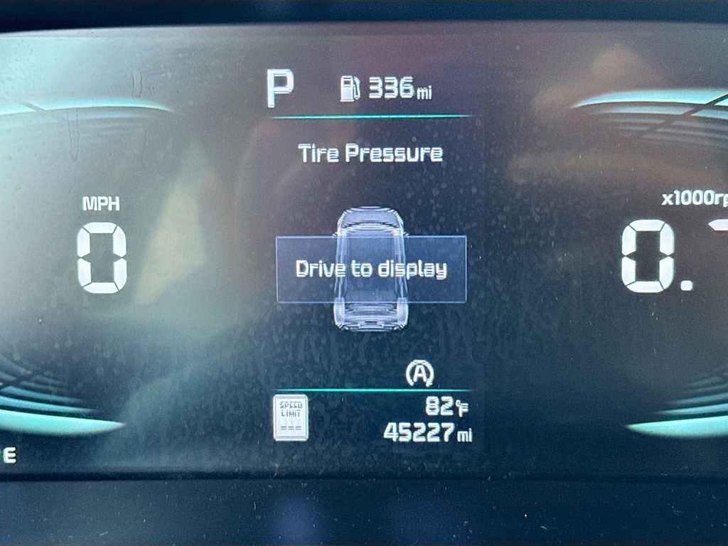 Used 2024 Kia Soul LX w/ Option Group 015 image 12