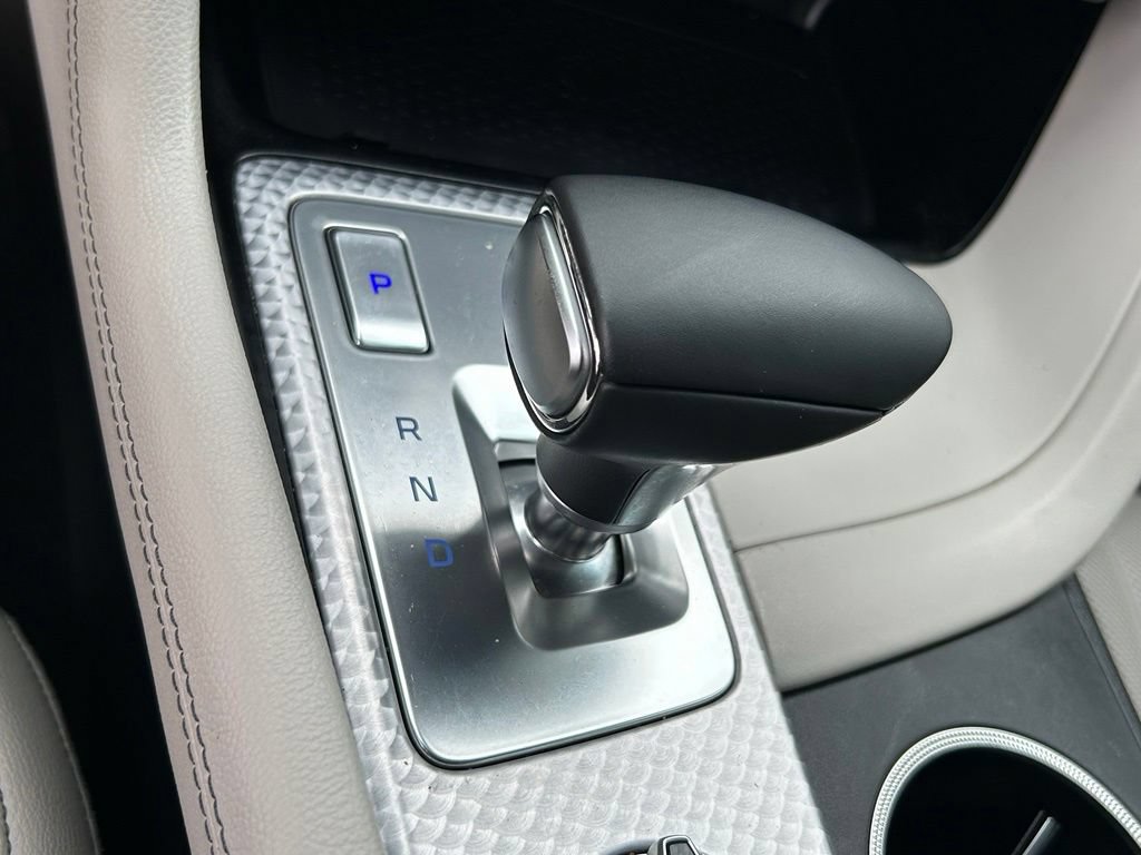 Used 2023 Genesis G70 2.0T w/ Sport Prestige Package RWD image 23