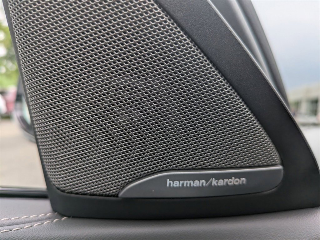 New 2026 BMW X6 xDrive40i image 13