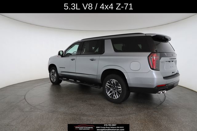 Used 2025 Chevrolet Suburban Z71 image 11