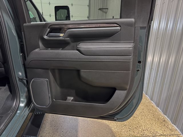 Used 2025 Chevrolet Silverado 2500 LTZ w/ Trail Boss Package AWD/4WD image 26