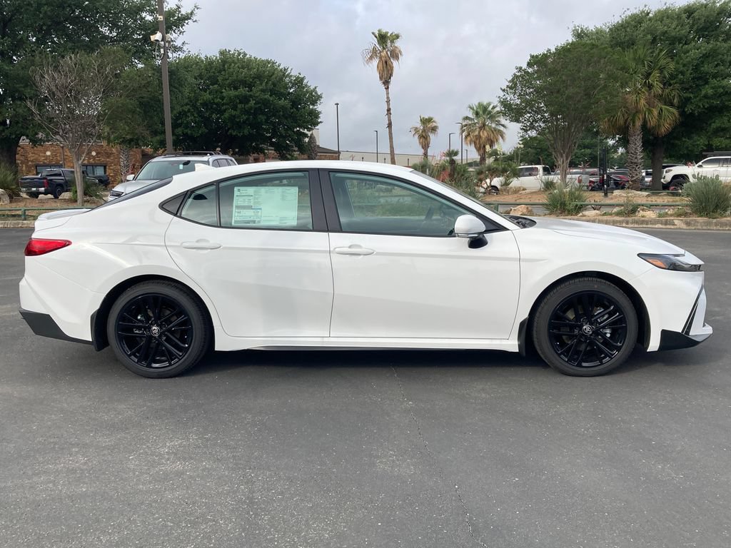 New 2026 Toyota Camry SE w/ Convenience Package FWD image 4