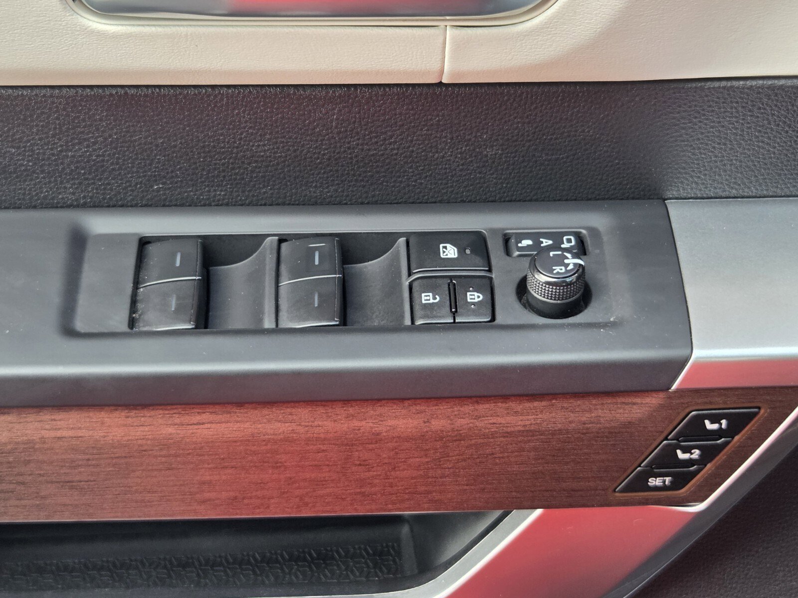 Used 2023 Toyota Tundra Capstone image 29