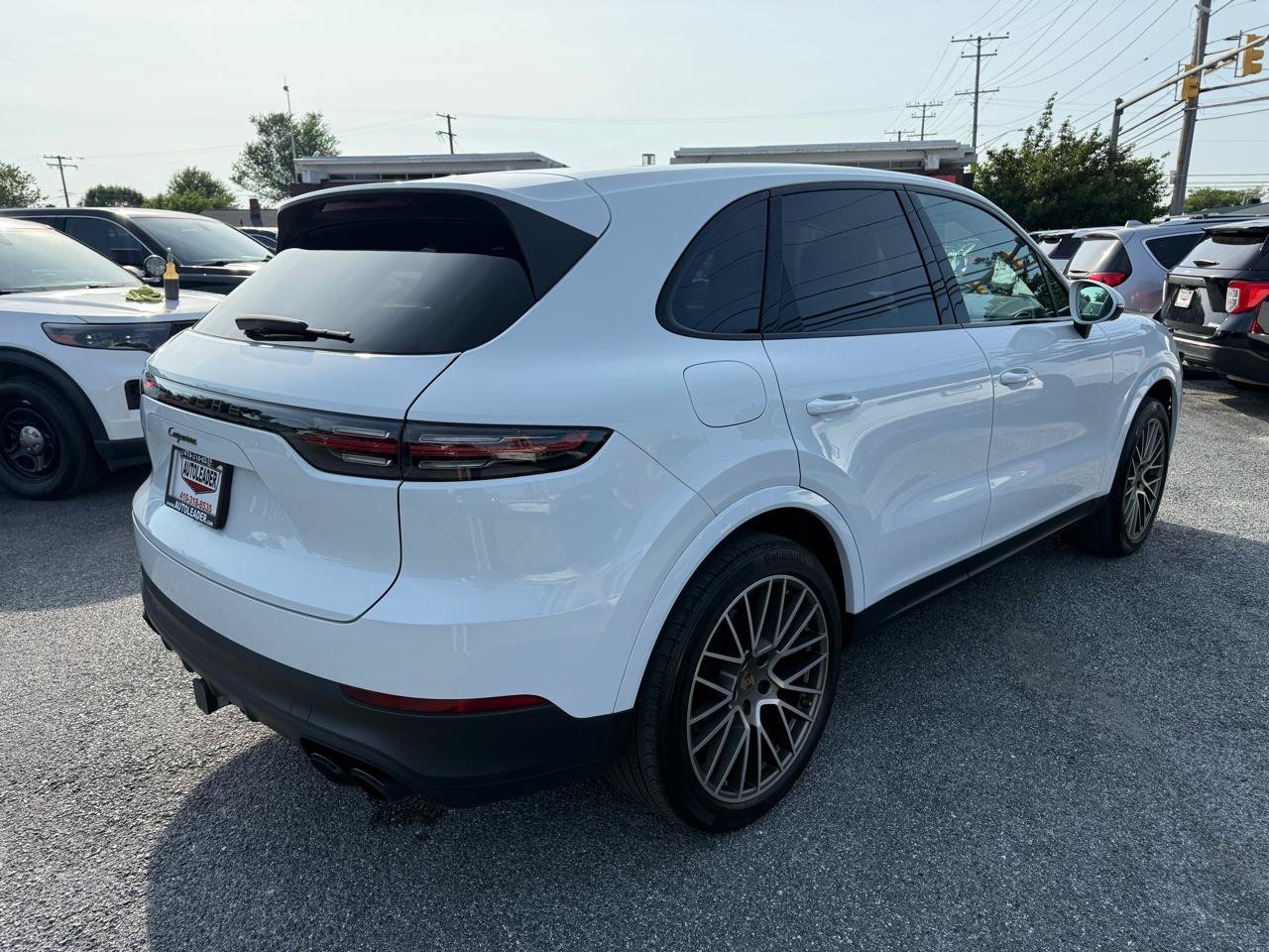 Used 2022 Porsche Cayenne Platinum Edition AWD/4WD image 7