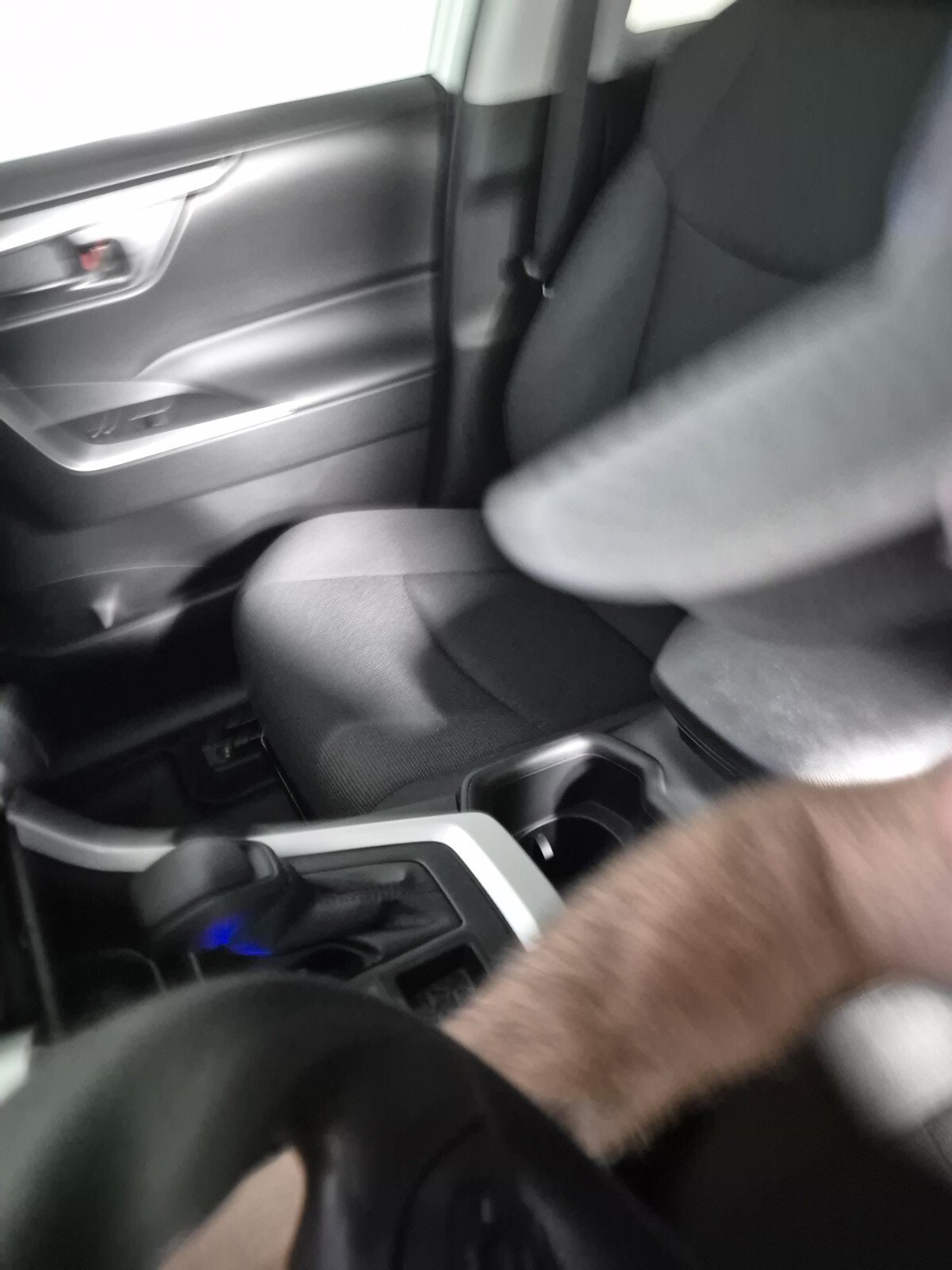 New 2025 Toyota RAV4 LE image 29