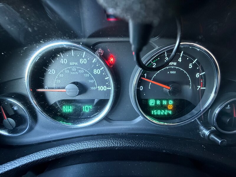 Used 2012 Jeep Wrangler Unlimited Sahara AWD/4WD image 20