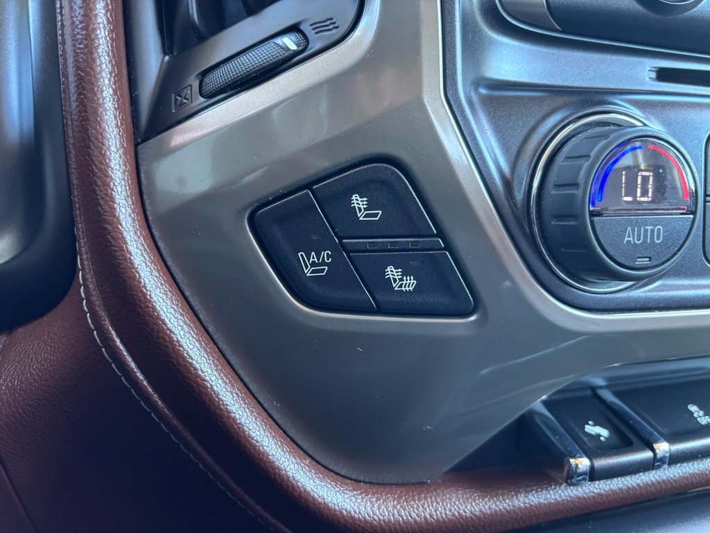 Used 2014 Chevrolet Silverado 1500 High Country w/ High Country Premium Package AWD/4WD image 36