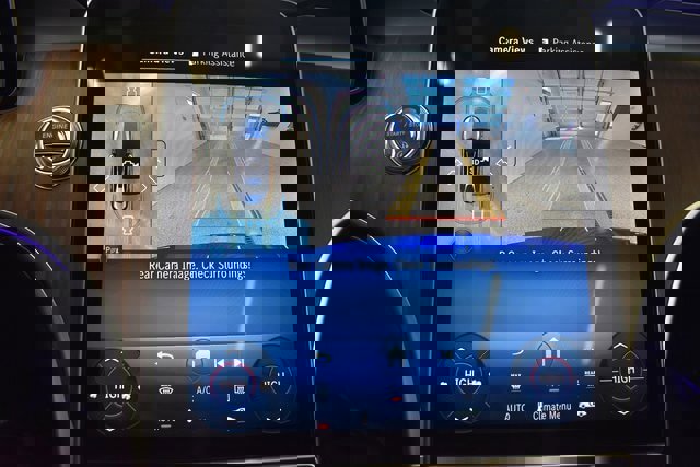 New 2026 Mercedes-Benz C 300 4MATIC Sedan image 30