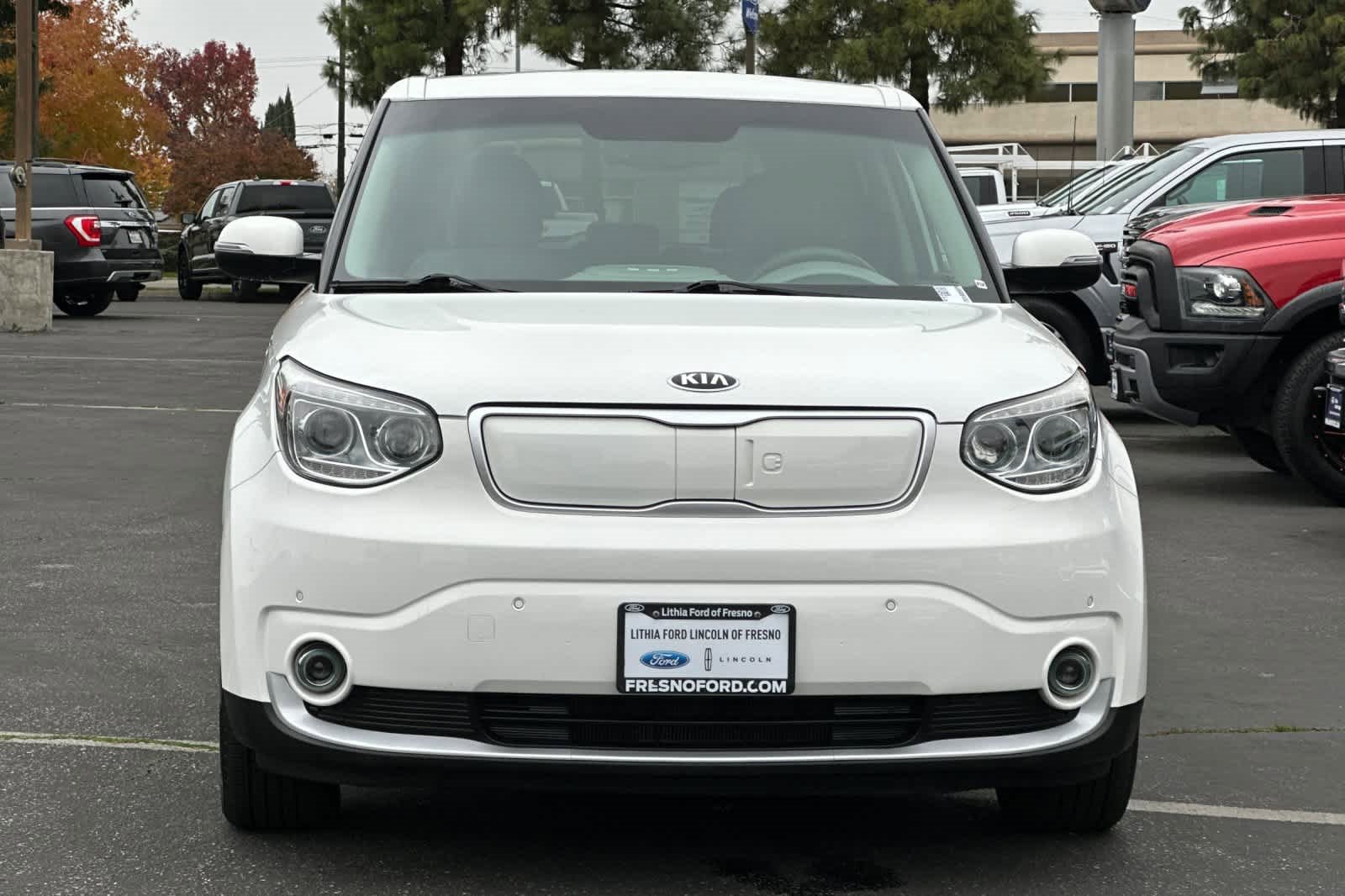 Used 2017 Kia Soul EV + image 10