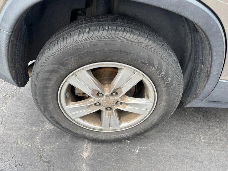 Used 2021 Chevrolet Trax LT w/ LT Convenience Package image 5