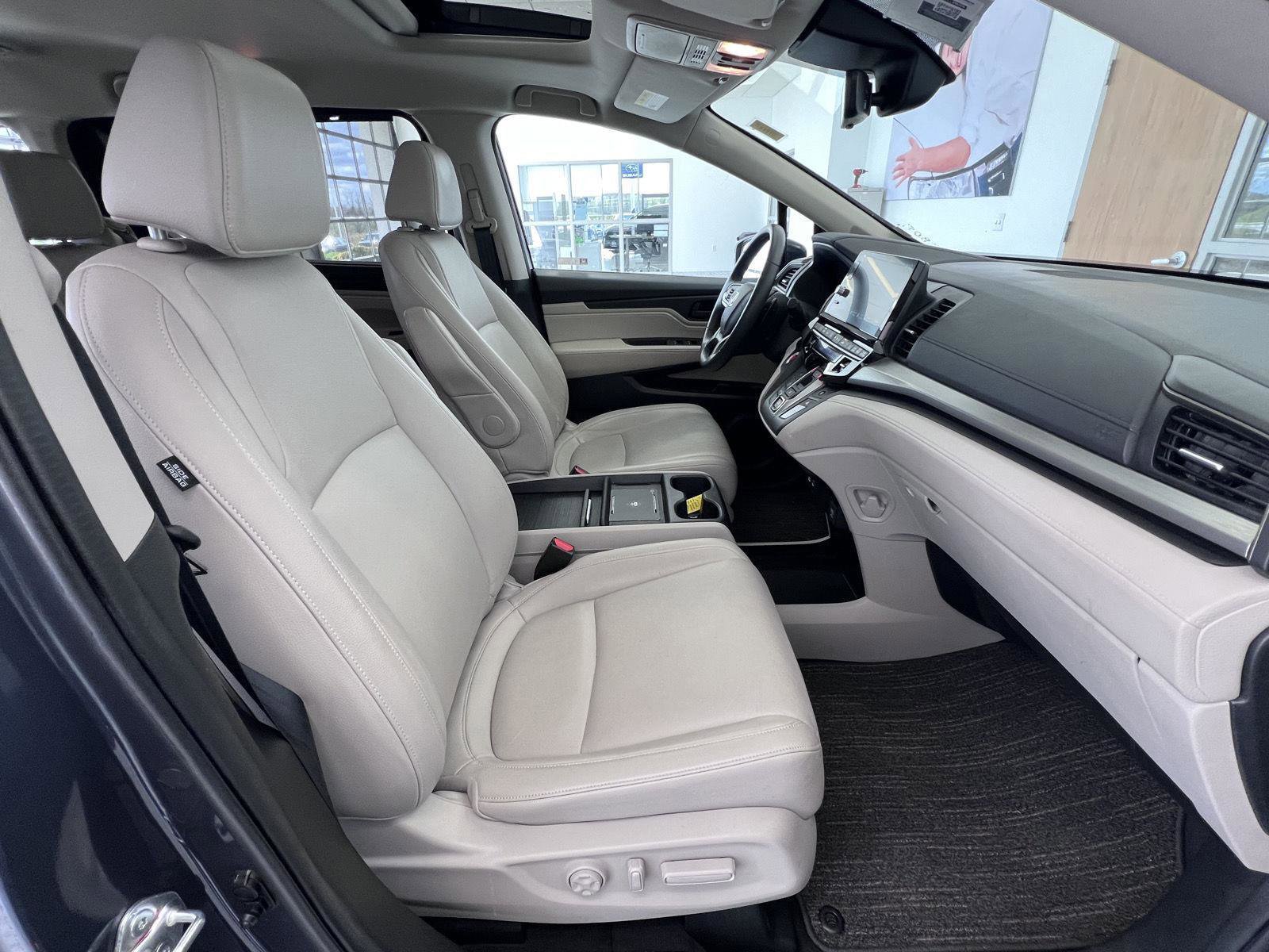 Used 2025 Honda Odyssey EX-L image 19